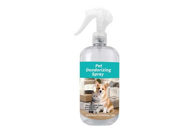 A clear plastic spray bottle of Sywipe dog deodorizing spray, engineered as a refreshing formulation to eliminate odors and keep pet fur smelling fresh.